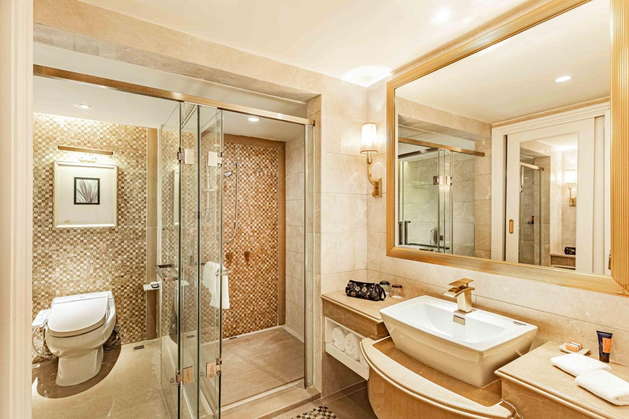 Grand Bay Hotel Zhuhai Eksteriør bilde