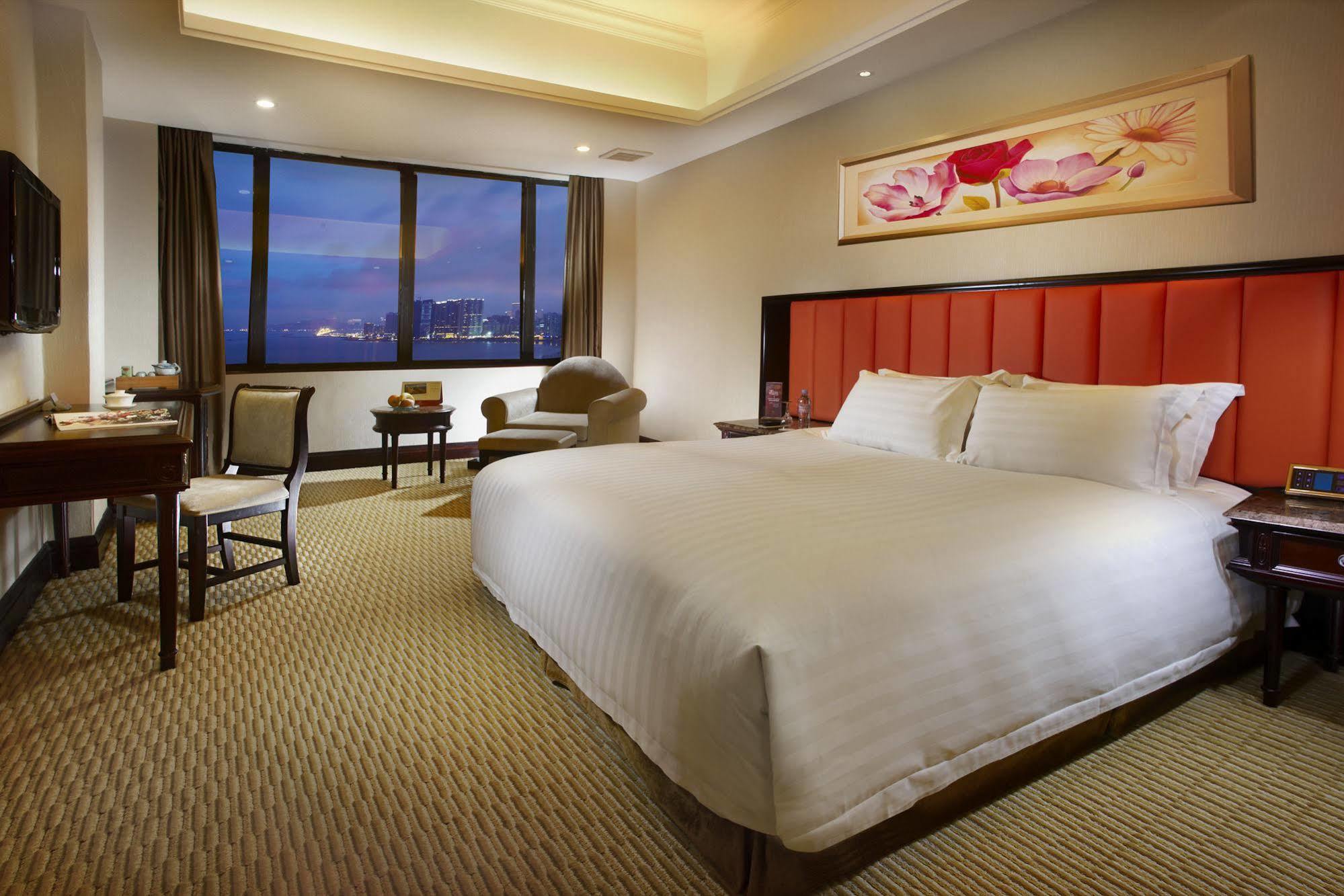 Grand Bay Hotel Zhuhai Eksteriør bilde