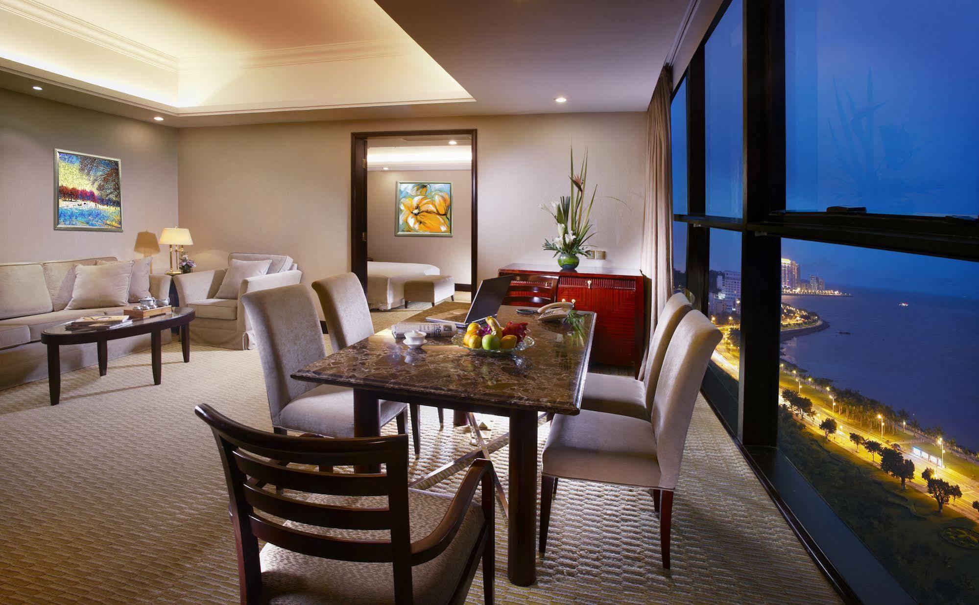 Grand Bay Hotel Zhuhai Eksteriør bilde